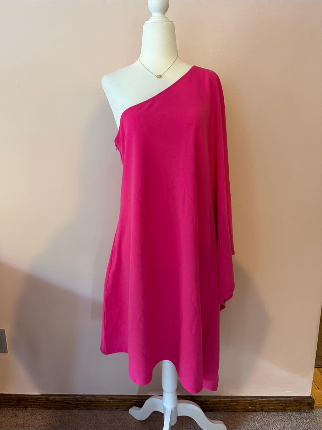 Jhsnjnr (Amazon) One-Shoulder Hot Pink Dress